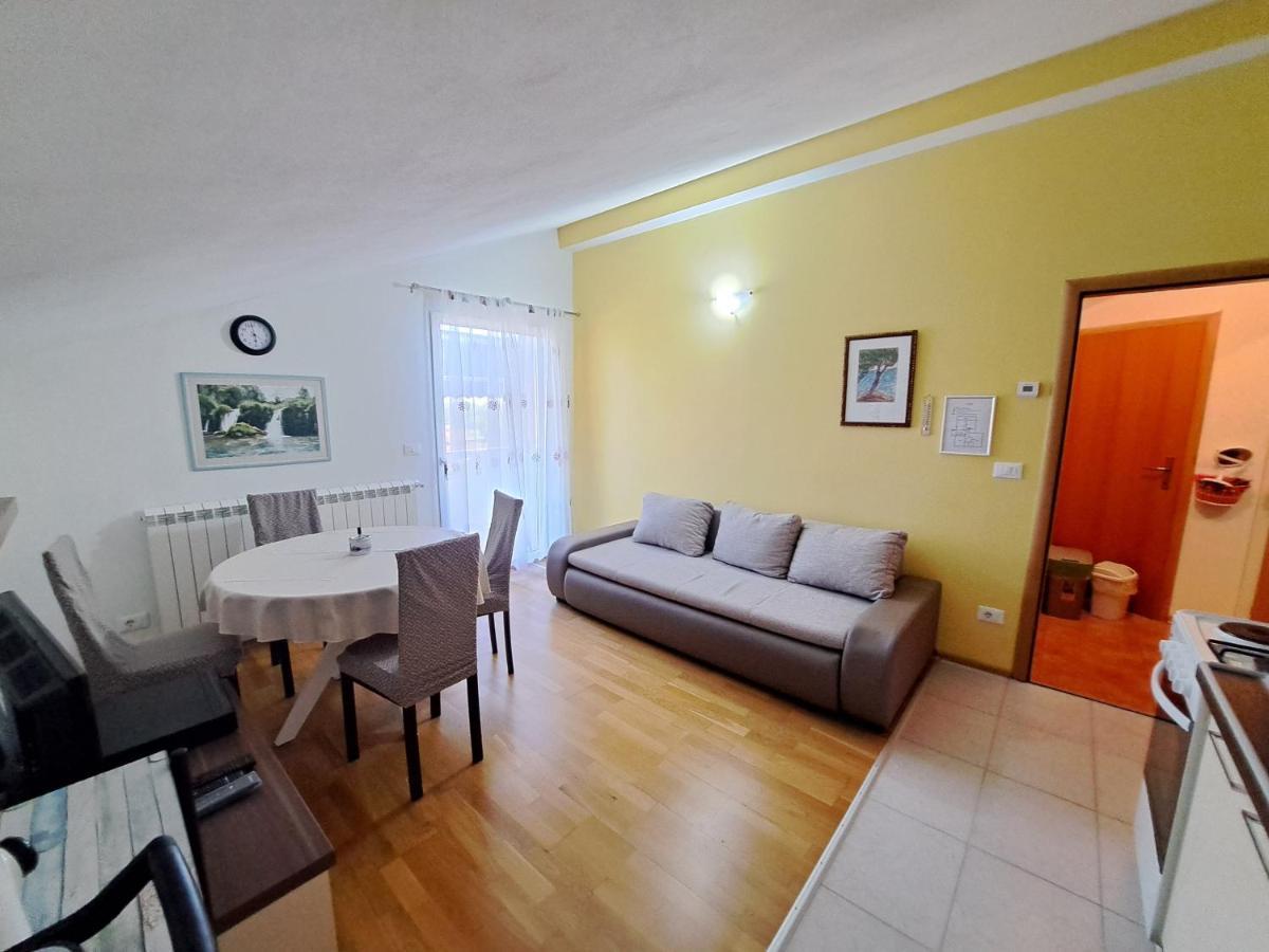 شقة Casa Antonio With Swimming Pool Novigrad Istria المظهر الخارجي الصورة