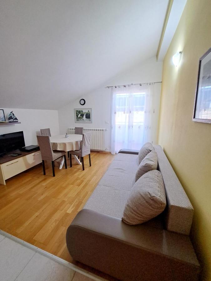 شقة Casa Antonio With Swimming Pool Novigrad Istria المظهر الخارجي الصورة