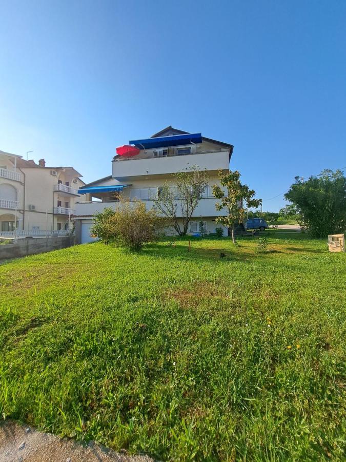 شقة Casa Antonio With Swimming Pool Novigrad Istria المظهر الخارجي الصورة