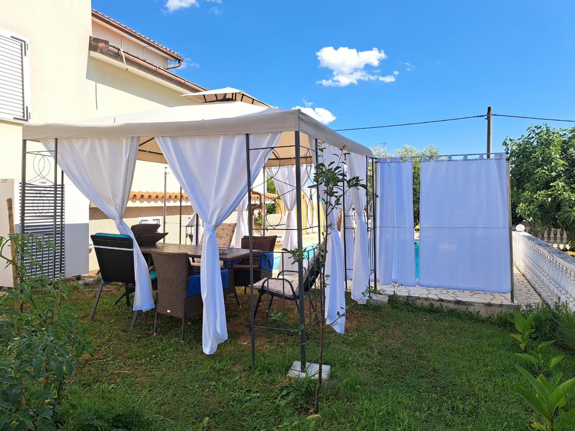 شقة Casa Antonio With Swimming Pool Novigrad Istria المظهر الخارجي الصورة